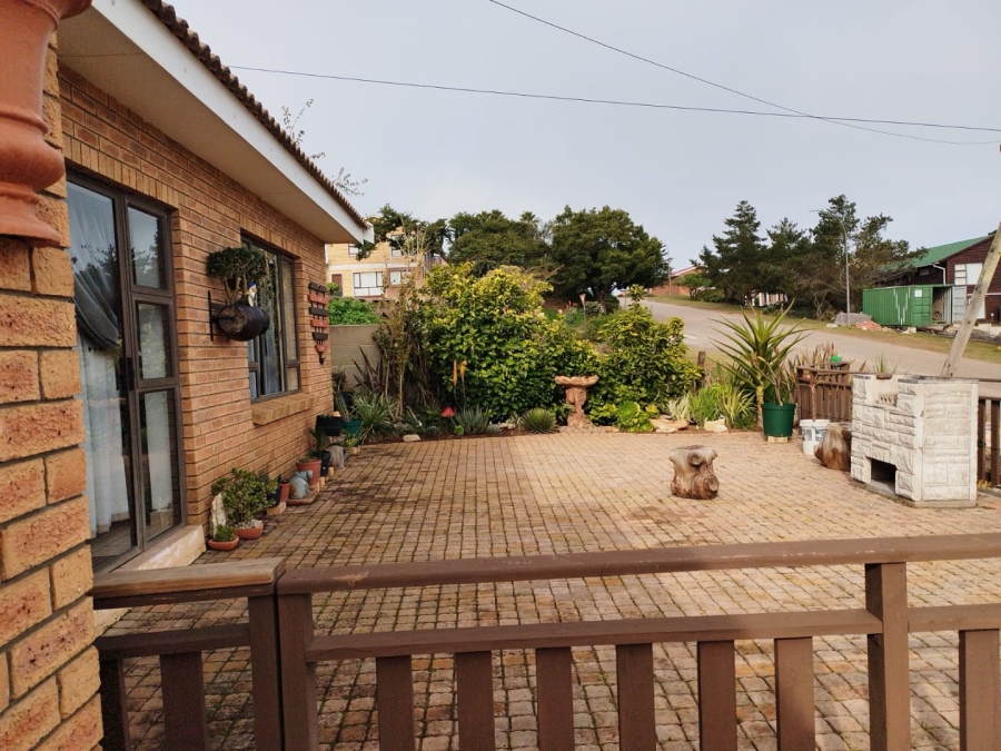 4 Bedroom Property for Sale in Dana Bay Western Cape